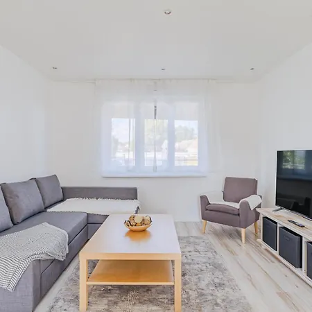 Feriehus Maison Lingo - Salle Cinema, Trampoline, Bbq *