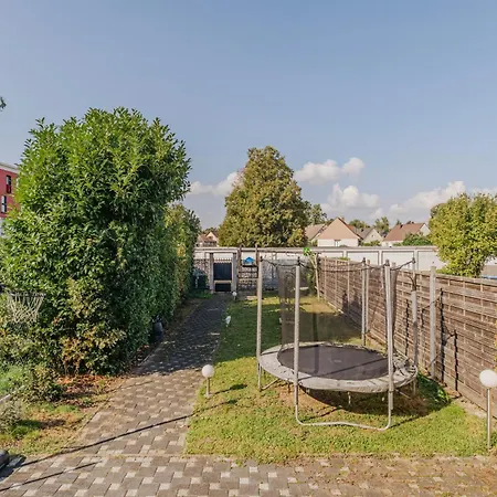 Feriehus Maison Lingo - Salle Cinema, Trampoline, Bbq Strasbourg