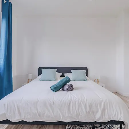 Maison Lingo - Salle Cinema, Trampoline, Bbq *